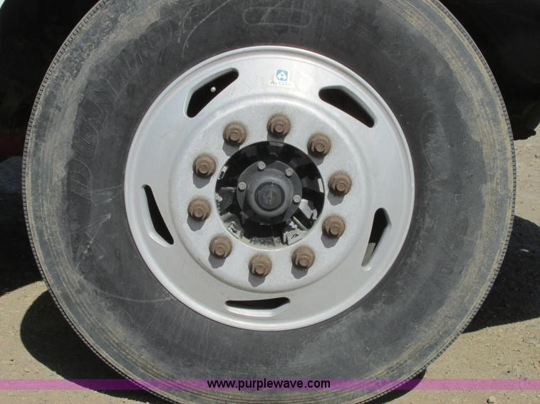 image for item A8783 2002 Sterling AT9500 dump truck