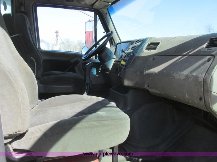 image for item A8783 2002 Sterling AT9500 dump truck