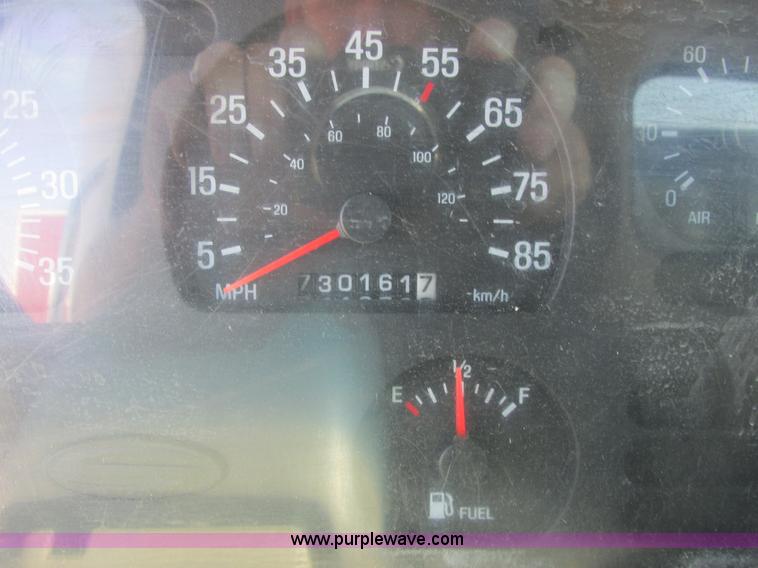 image for item A8783 2002 Sterling AT9500 dump truck