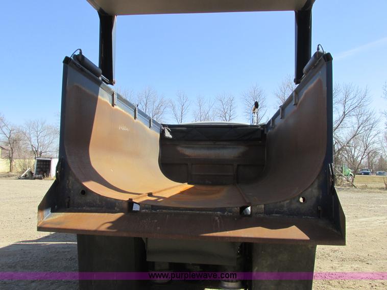 image for item A8783 2002 Sterling AT9500 dump truck