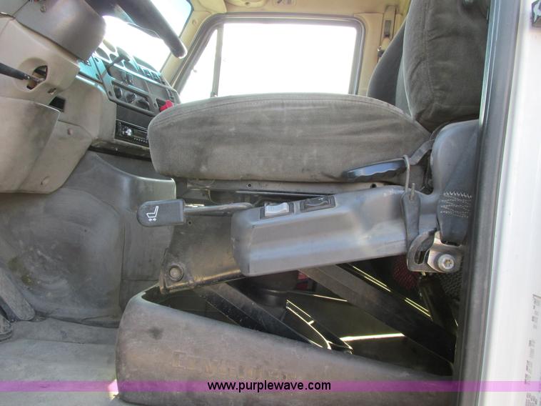 image for item A8783 2002 Sterling AT9500 dump truck