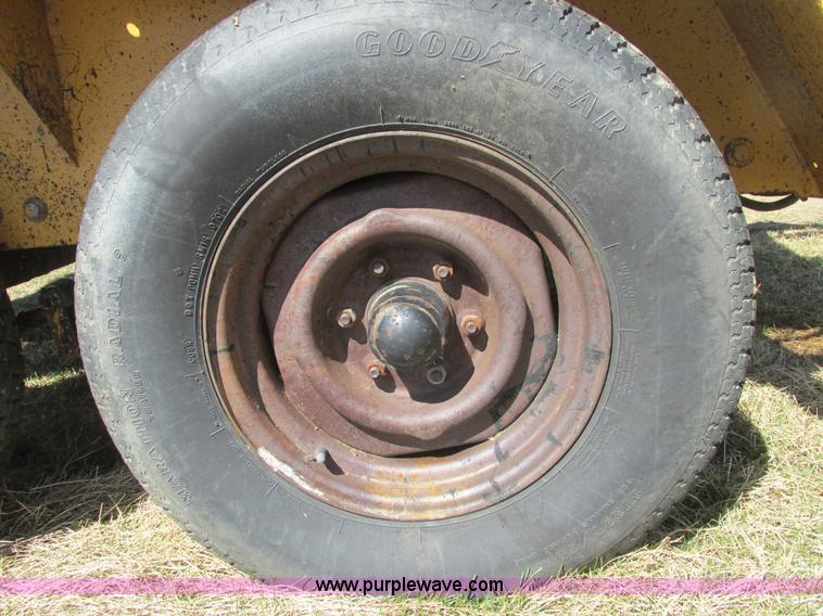 image for item A8785 Rosco RA-2000 pot hole patcher