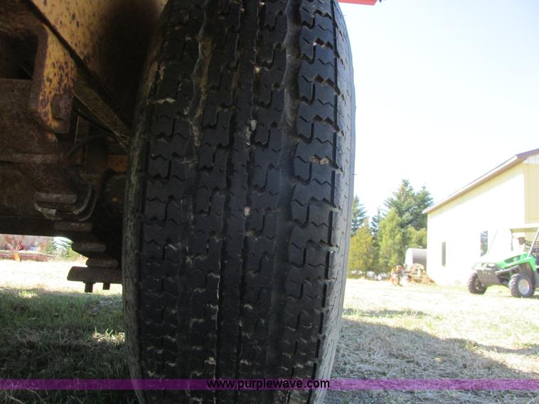 image for item A8785 Rosco RA-2000 pot hole patcher