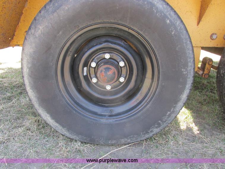 image for item A8785 Rosco RA-2000 pot hole patcher