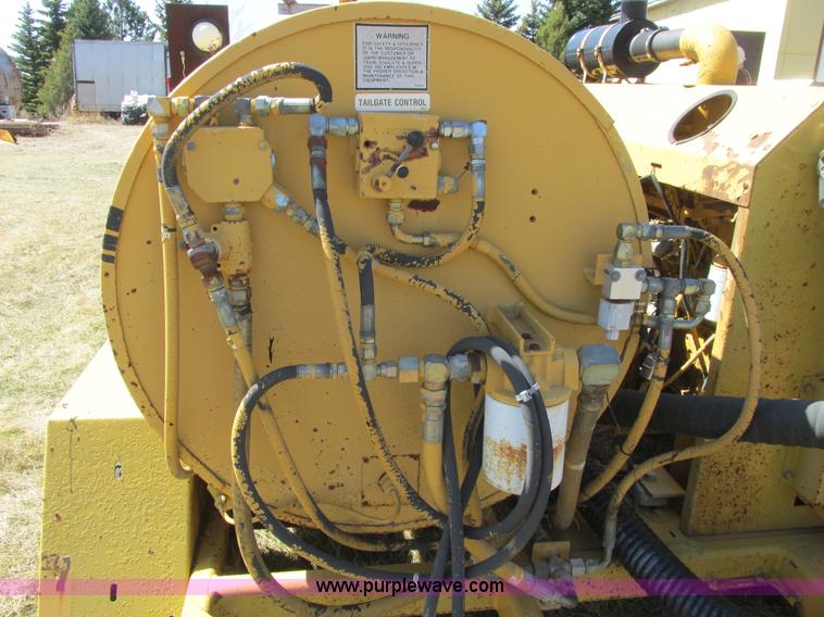 image for item A8785 Rosco RA-2000 pot hole patcher