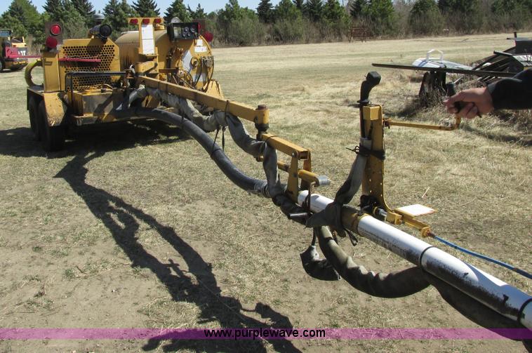 image for item A8785 Rosco RA-2000 pot hole patcher