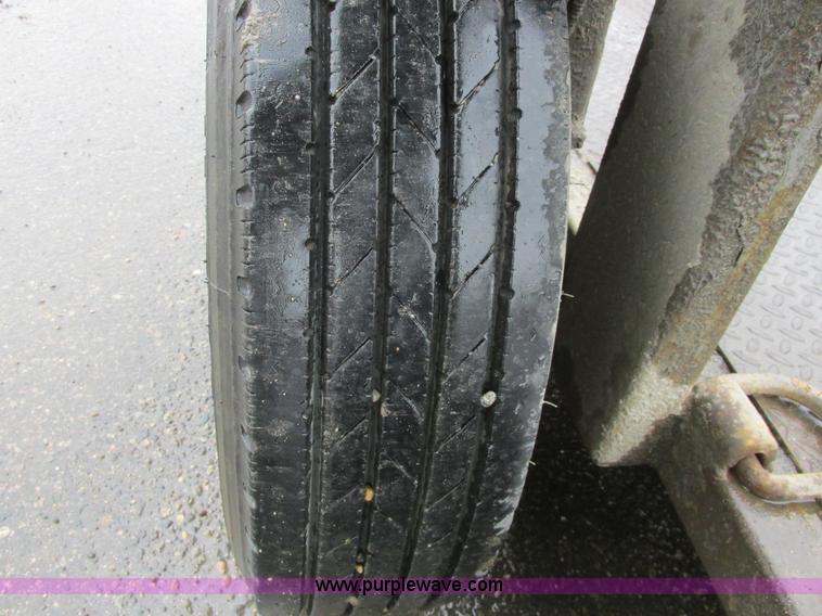 image for item A8788 2004 Escalate ET1200 Workforce tilt deck trailer