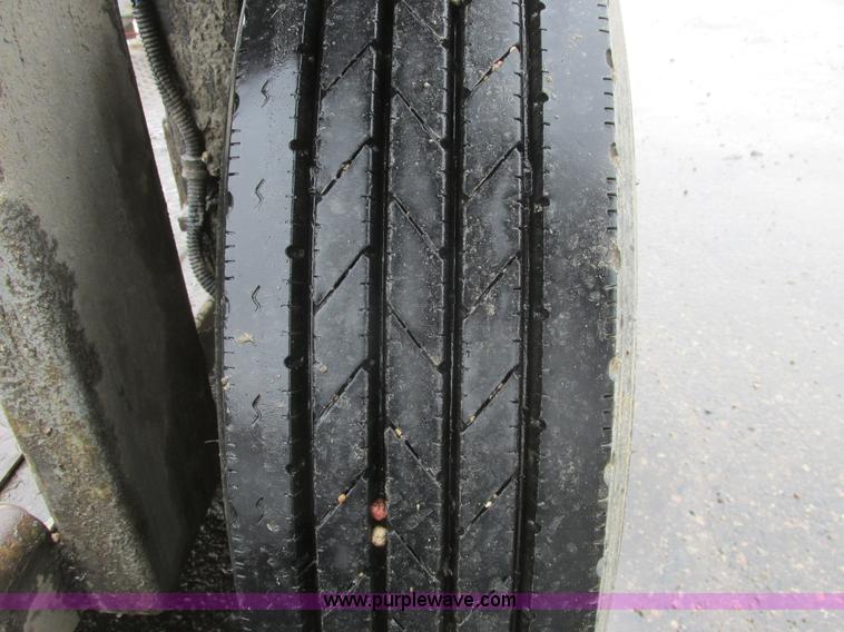 image for item A8788 2004 Escalate ET1200 Workforce tilt deck trailer