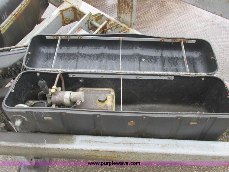 image for item A8788 2004 Escalate ET1200 Workforce tilt deck trailer