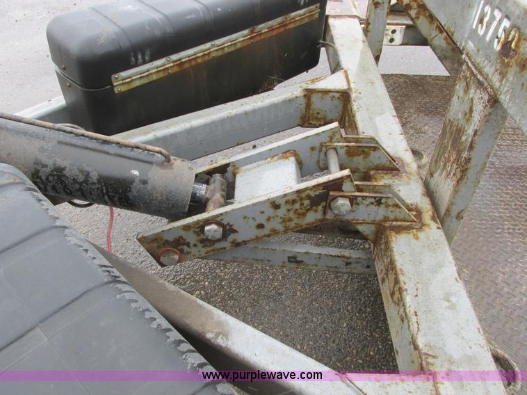 image for item A8788 2004 Escalate ET1200 Workforce tilt deck trailer