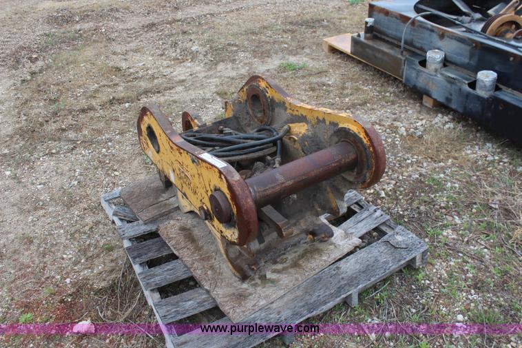 image for item BO9437 JRB excavator quick coupler
