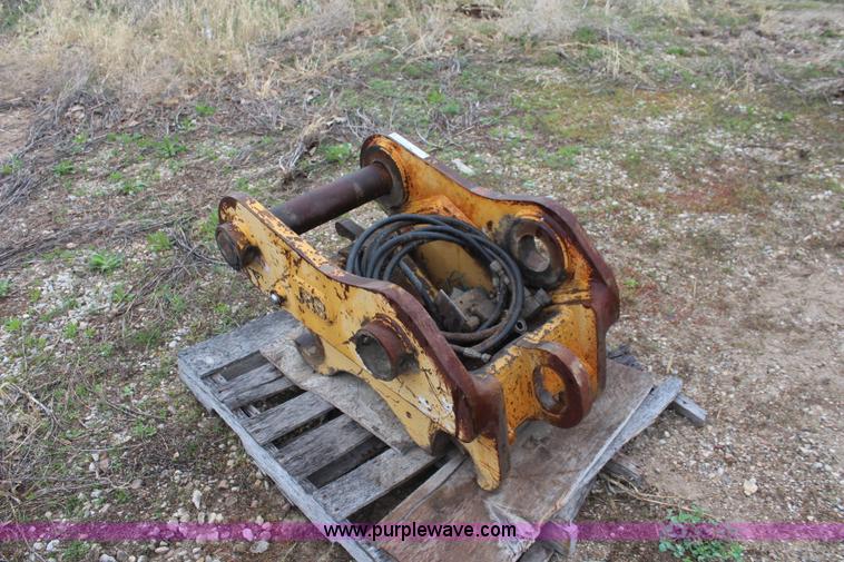image for item BO9437 JRB excavator quick coupler
