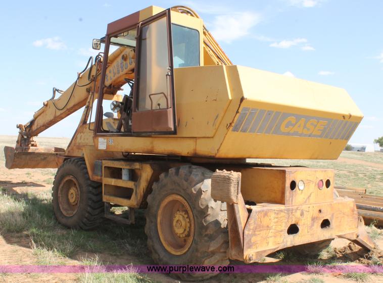 image for item H1522 Case 1085C excavator