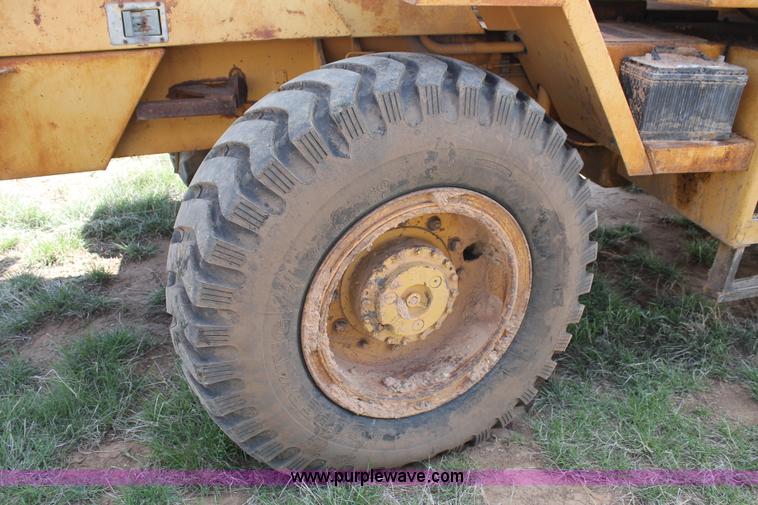 image for item H1522 Case 1085C excavator