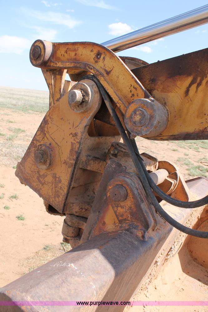 image for item H1522 Case 1085C excavator