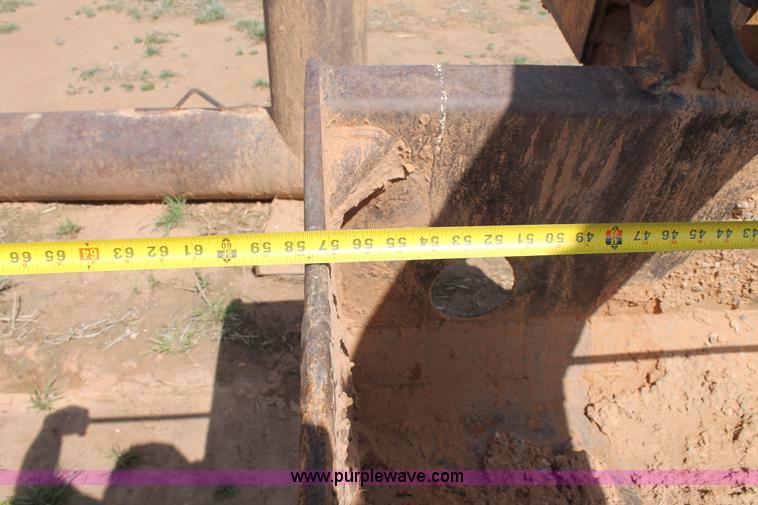 image for item H1522 Case 1085C excavator