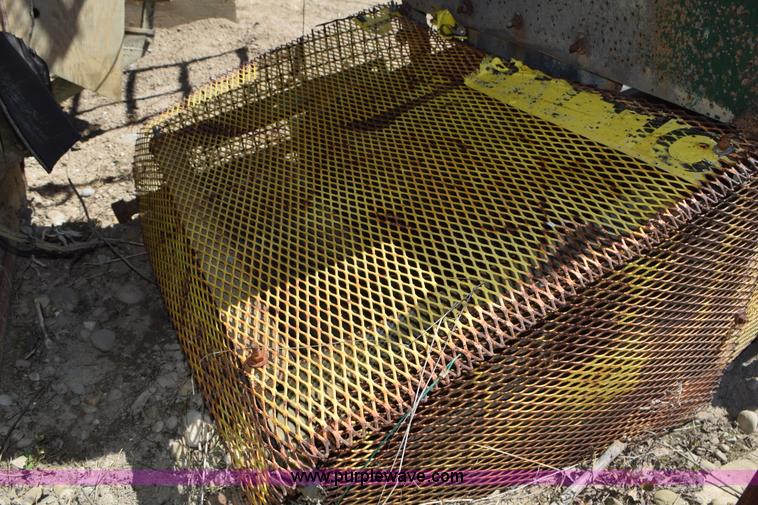 image for item H5181 Oversized stone stacking conveyor