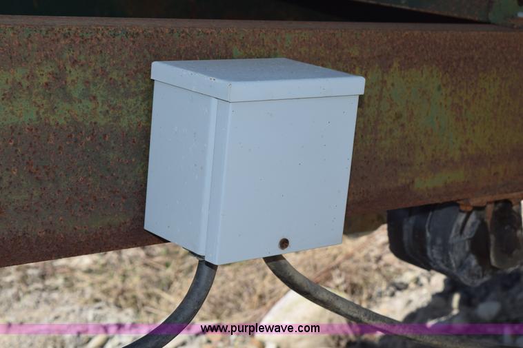 image for item H5181 Oversized stone stacking conveyor