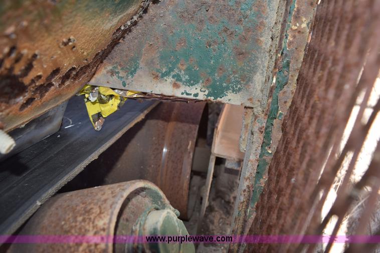 image for item H5181 Oversized stone stacking conveyor