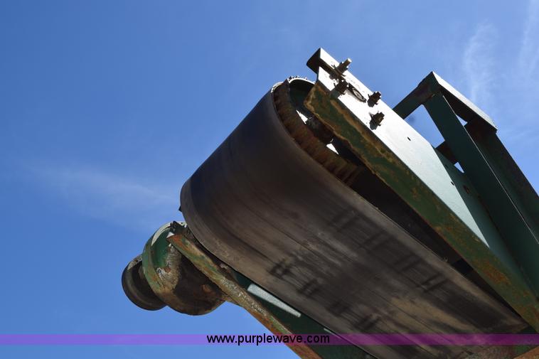 image for item H5185 Pea gravel stacking conveyor