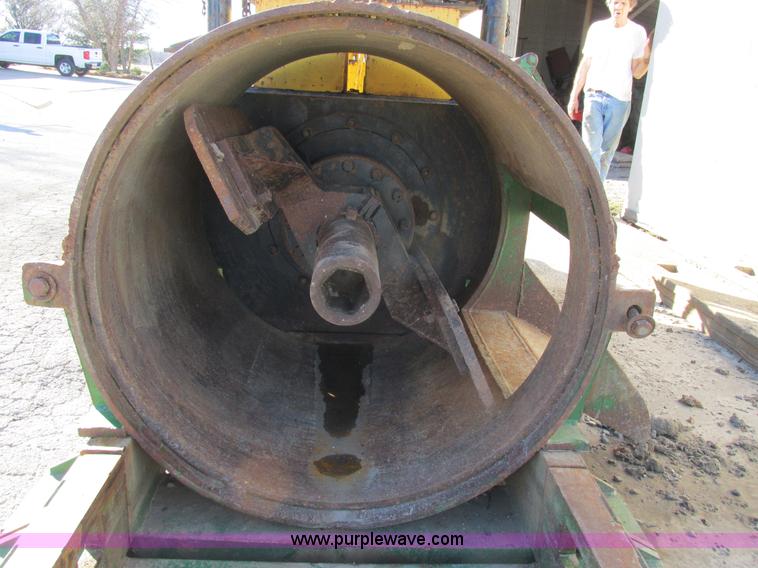 image for item H7506 Barbco 30/36/200 horizontal earth auger