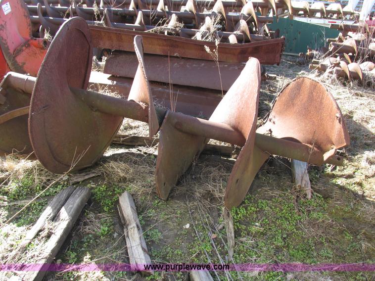 image for item H7526 (2) sections of auger