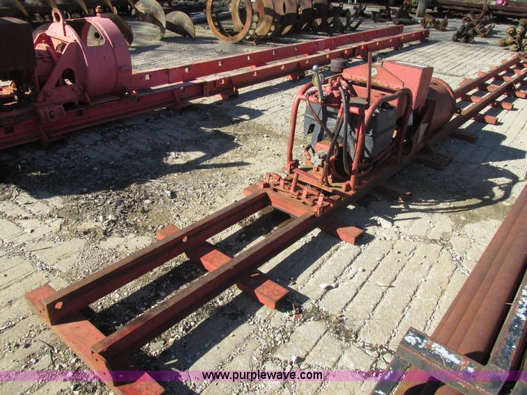 image for item H7534 Richmond horizontal earth auger