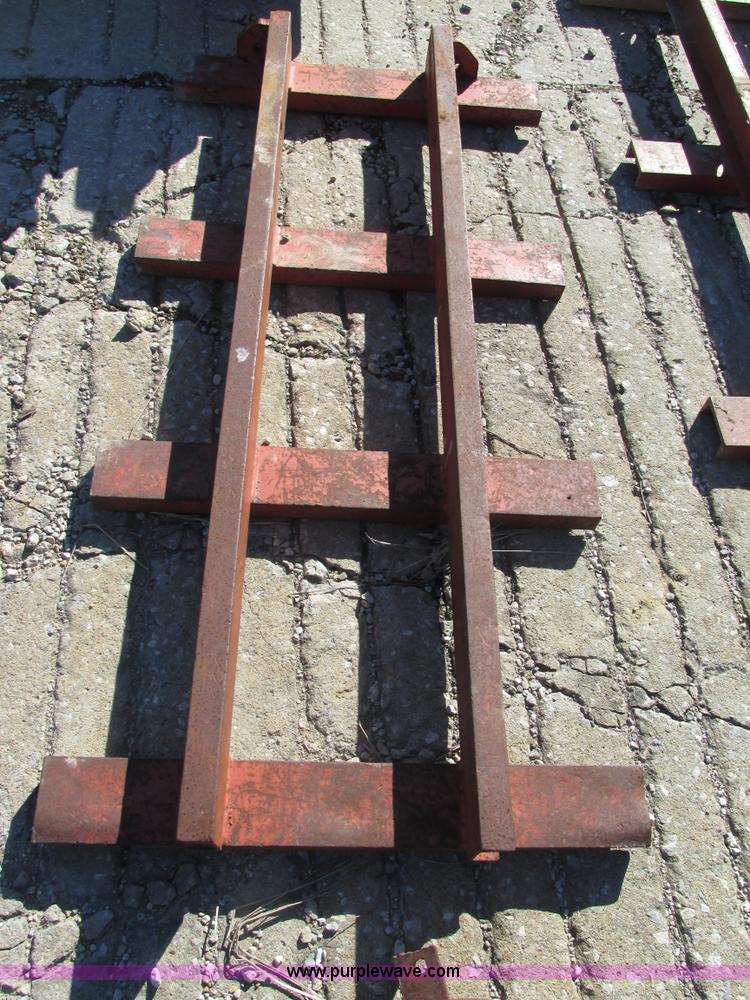 image for item H7534 Richmond horizontal earth auger