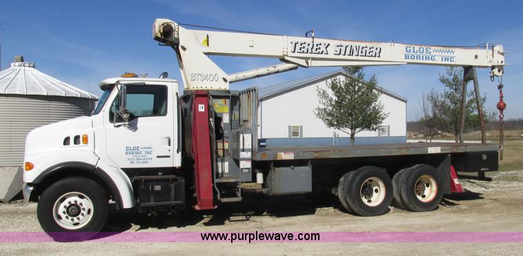 image for item H7553 2000 Sterling L7500 crane truck
