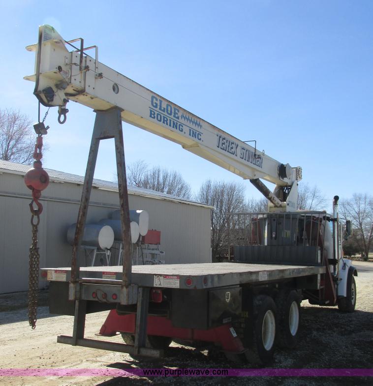 image for item H7553 2000 Sterling L7500 crane truck