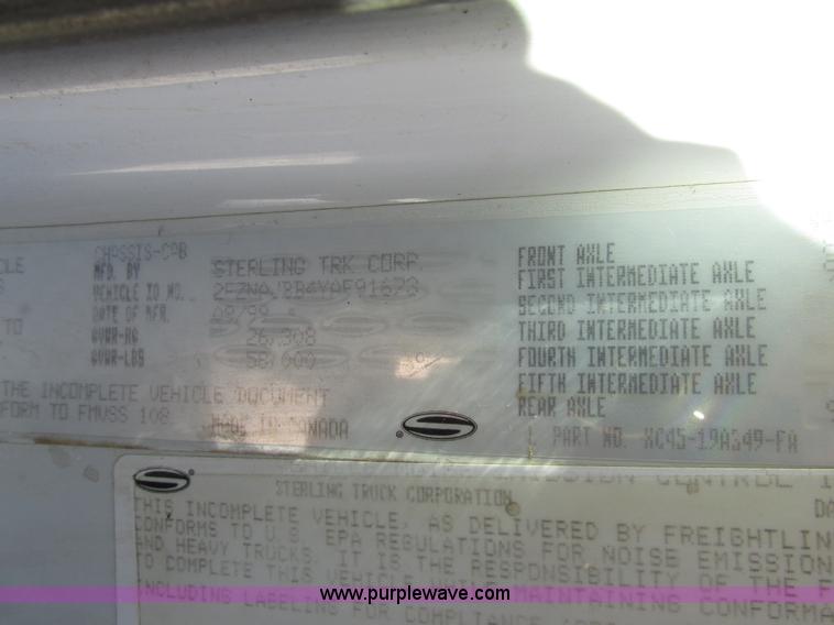 image for item H7553 2000 Sterling L7500 crane truck