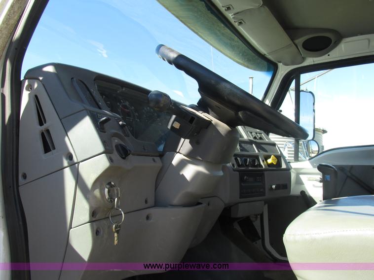 image for item H7553 2000 Sterling L7500 crane truck