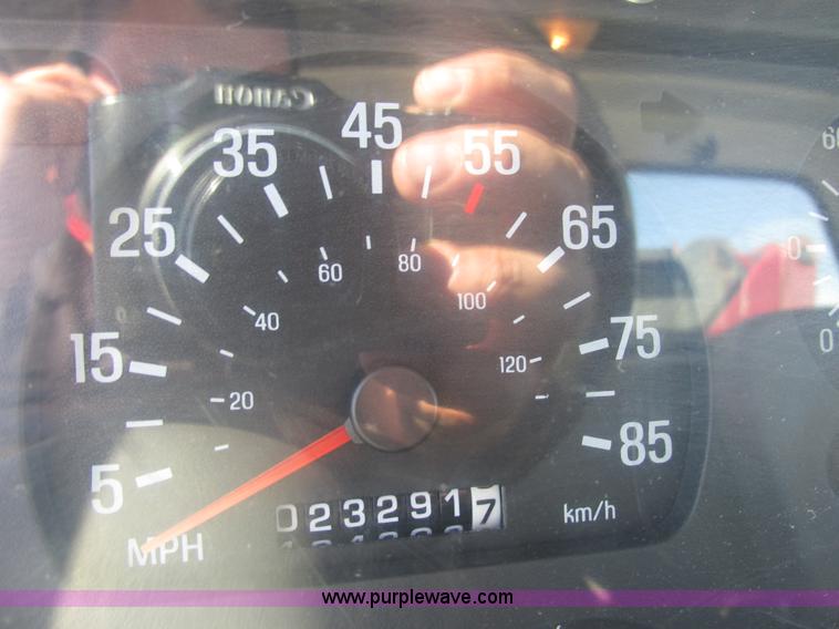 image for item H7553 2000 Sterling L7500 crane truck