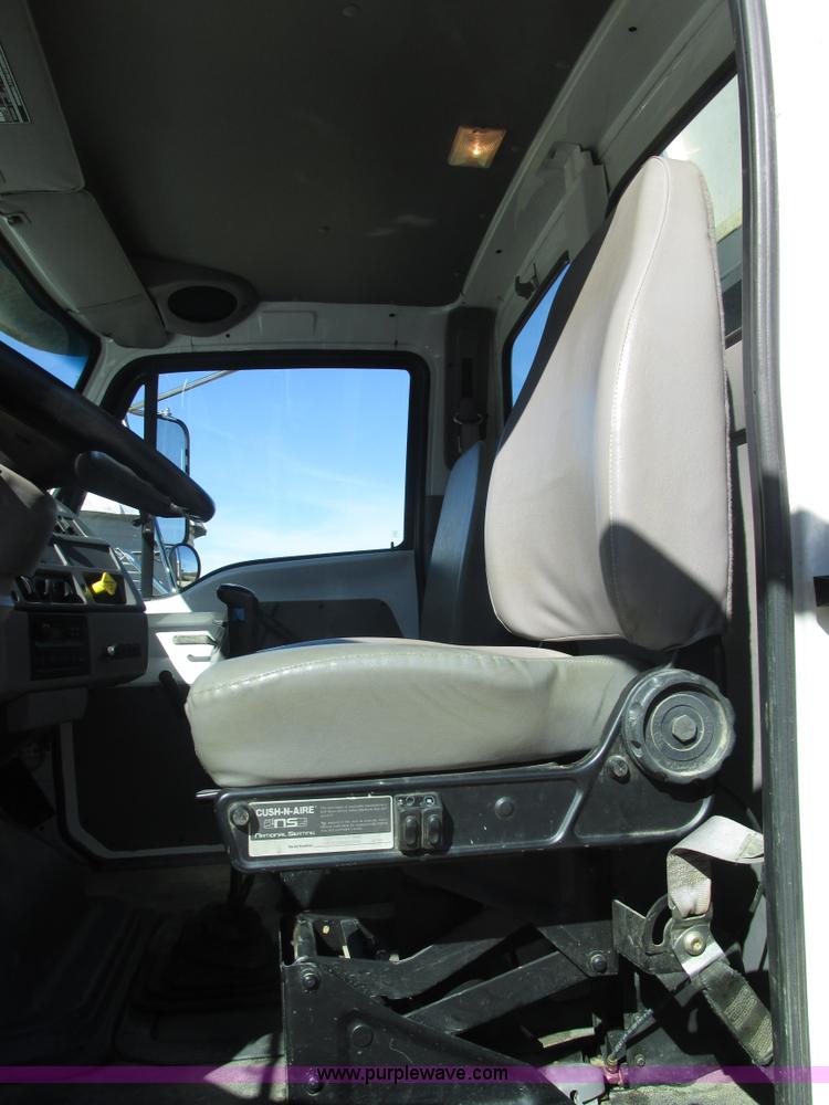 image for item H7553 2000 Sterling L7500 crane truck