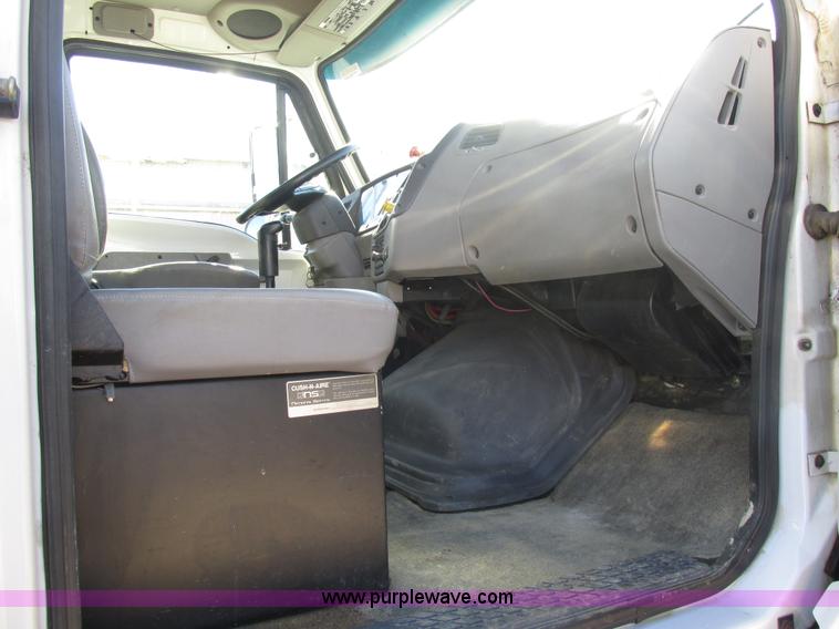 image for item H7553 2000 Sterling L7500 crane truck