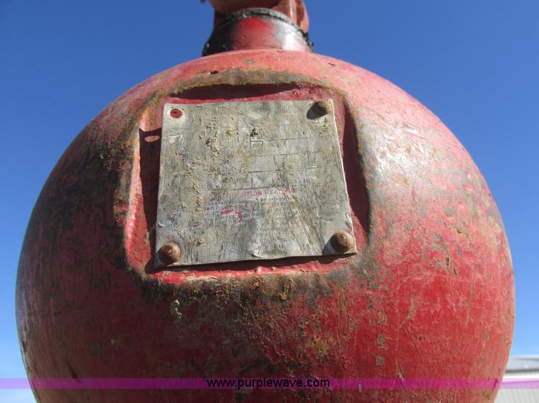 image for item H7553 2000 Sterling L7500 crane truck