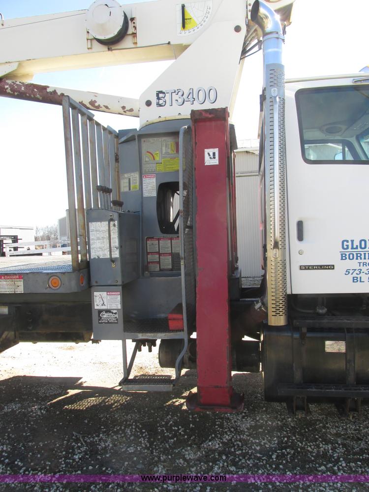 image for item H7553 2000 Sterling L7500 crane truck