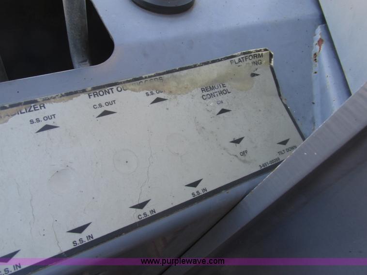 image for item H7553 2000 Sterling L7500 crane truck