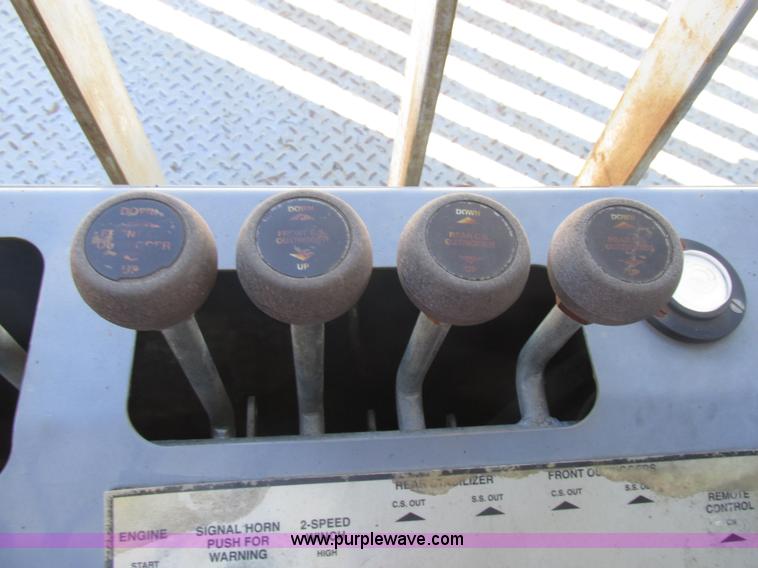 image for item H7553 2000 Sterling L7500 crane truck