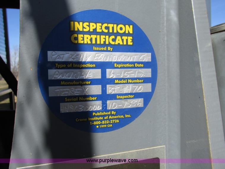 image for item H7553 2000 Sterling L7500 crane truck