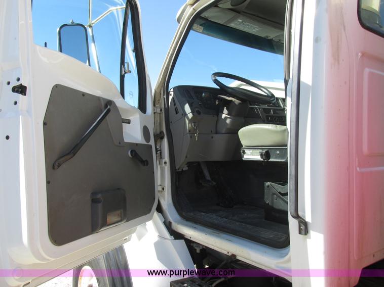 image for item H7553 2000 Sterling L7500 crane truck