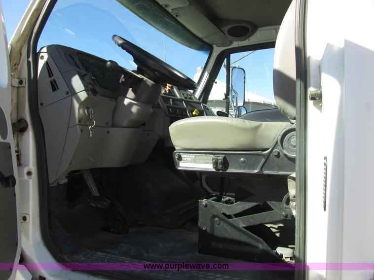 image for item H7553 2000 Sterling L7500 crane truck