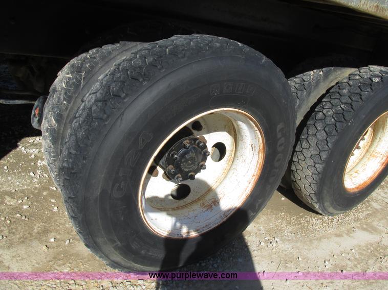 image for item H7553 2000 Sterling L7500 crane truck