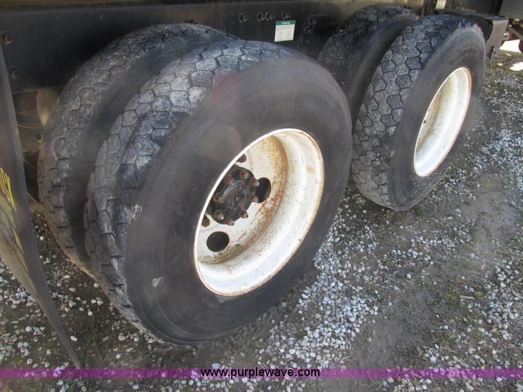 image for item H7553 2000 Sterling L7500 crane truck