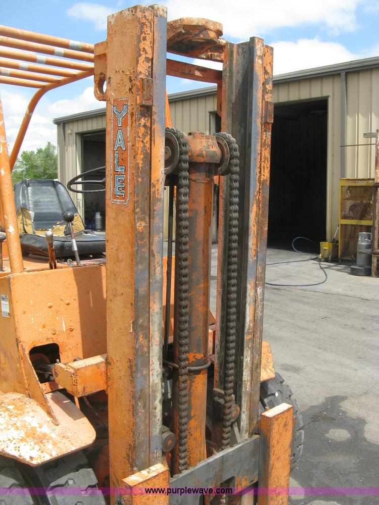 image for item H8664 Yale G51P-U rough terrain forklift