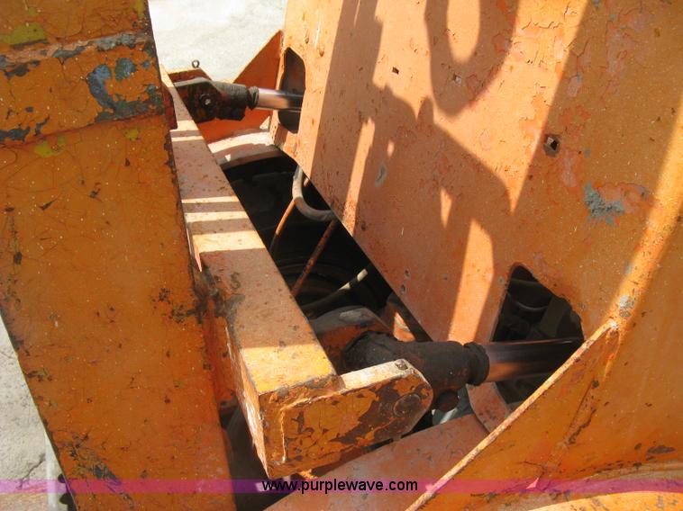 image for item H8664 Yale G51P-U rough terrain forklift