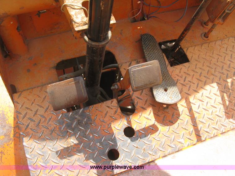 image for item H8664 Yale G51P-U rough terrain forklift