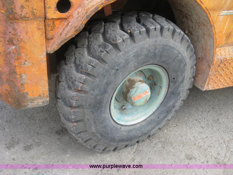 image for item H8664 Yale G51P-U rough terrain forklift