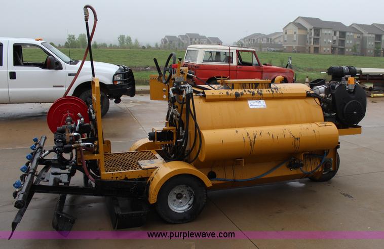 image for item I1732 2013 American Sealcoat SC440 asphalt sealer