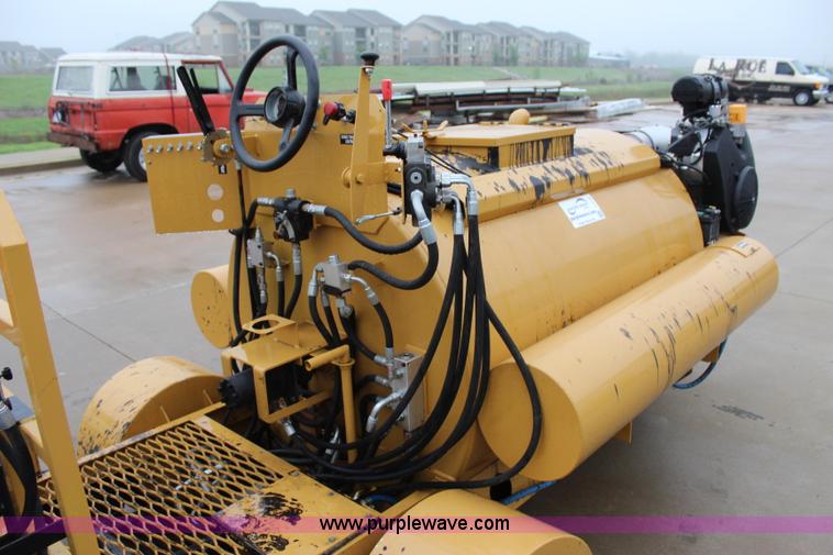 image for item I1732 2013 American Sealcoat SC440 asphalt sealer